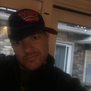 Meet your Posher, Justin